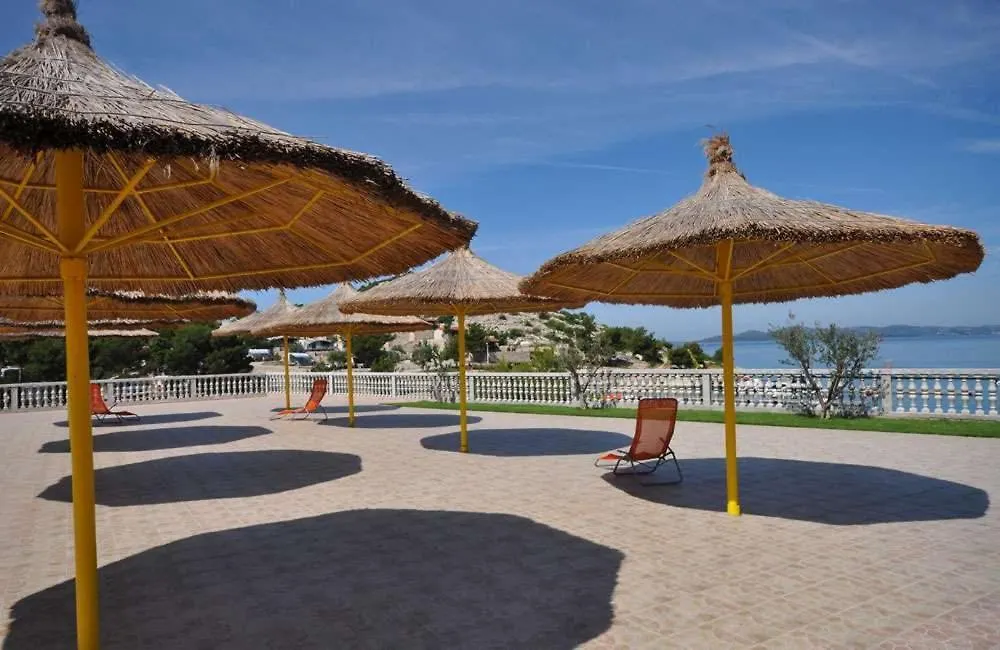 Fm Mobile - Oaza Mira, Drage Hotel Kroatië